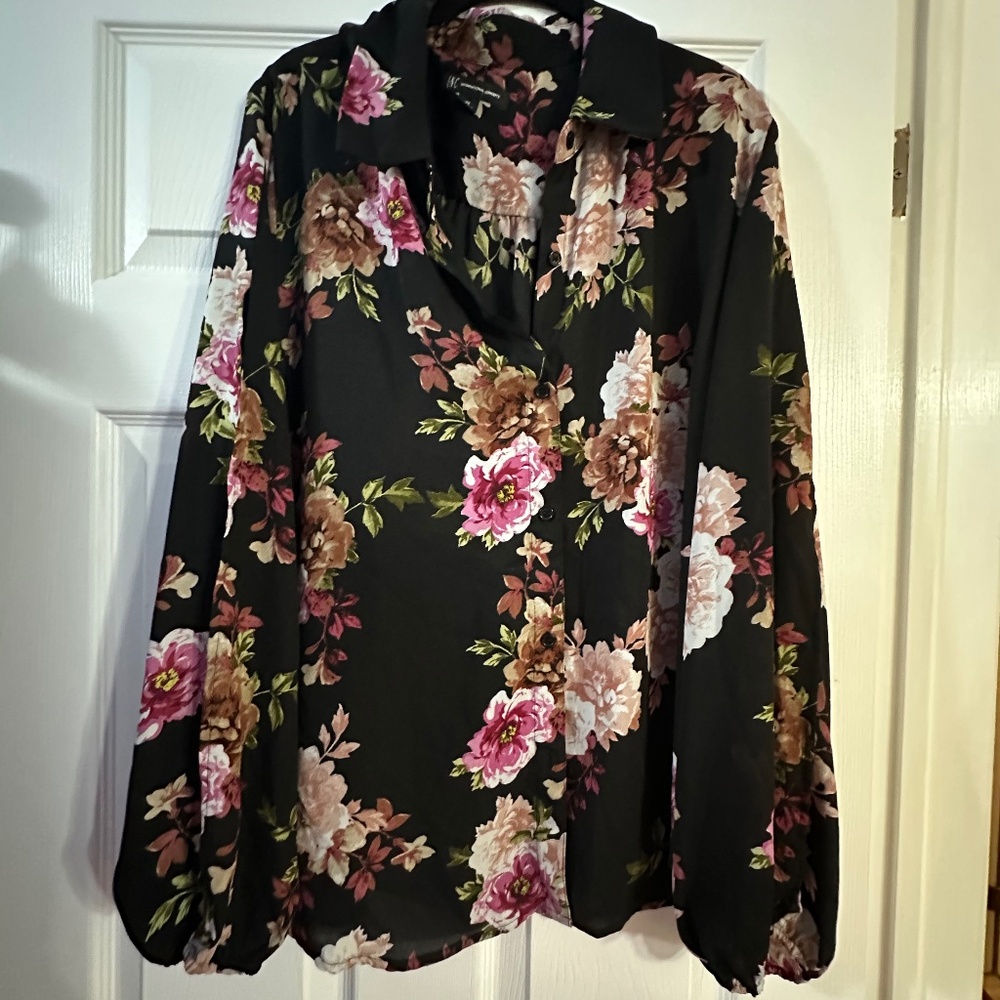 INC 3XL Black Blouse w/ Pink Floral Print & Sleeve Slits - Fitted